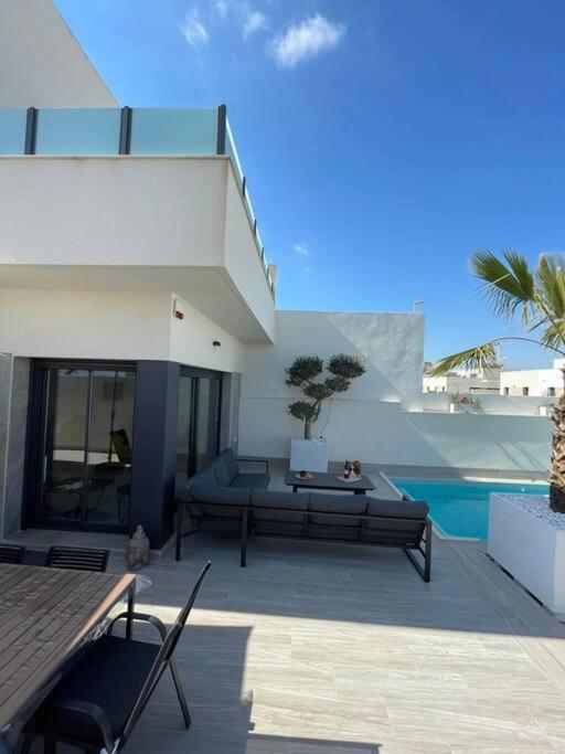 Villa Casa Maria Aan De Costa Blanca Met Prive Zwembad Daya Nueva Eksteriør bilde